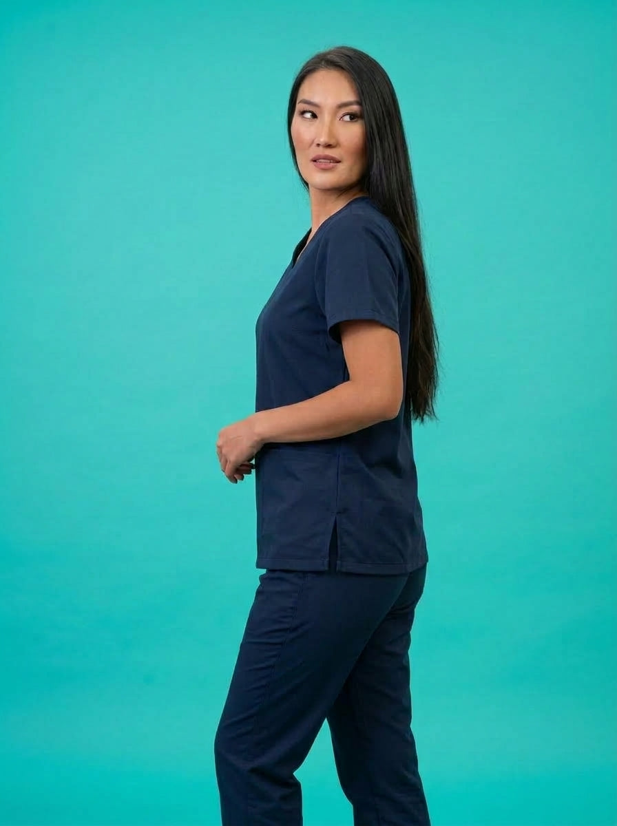 Uniforme antifluido cuello V Mujer